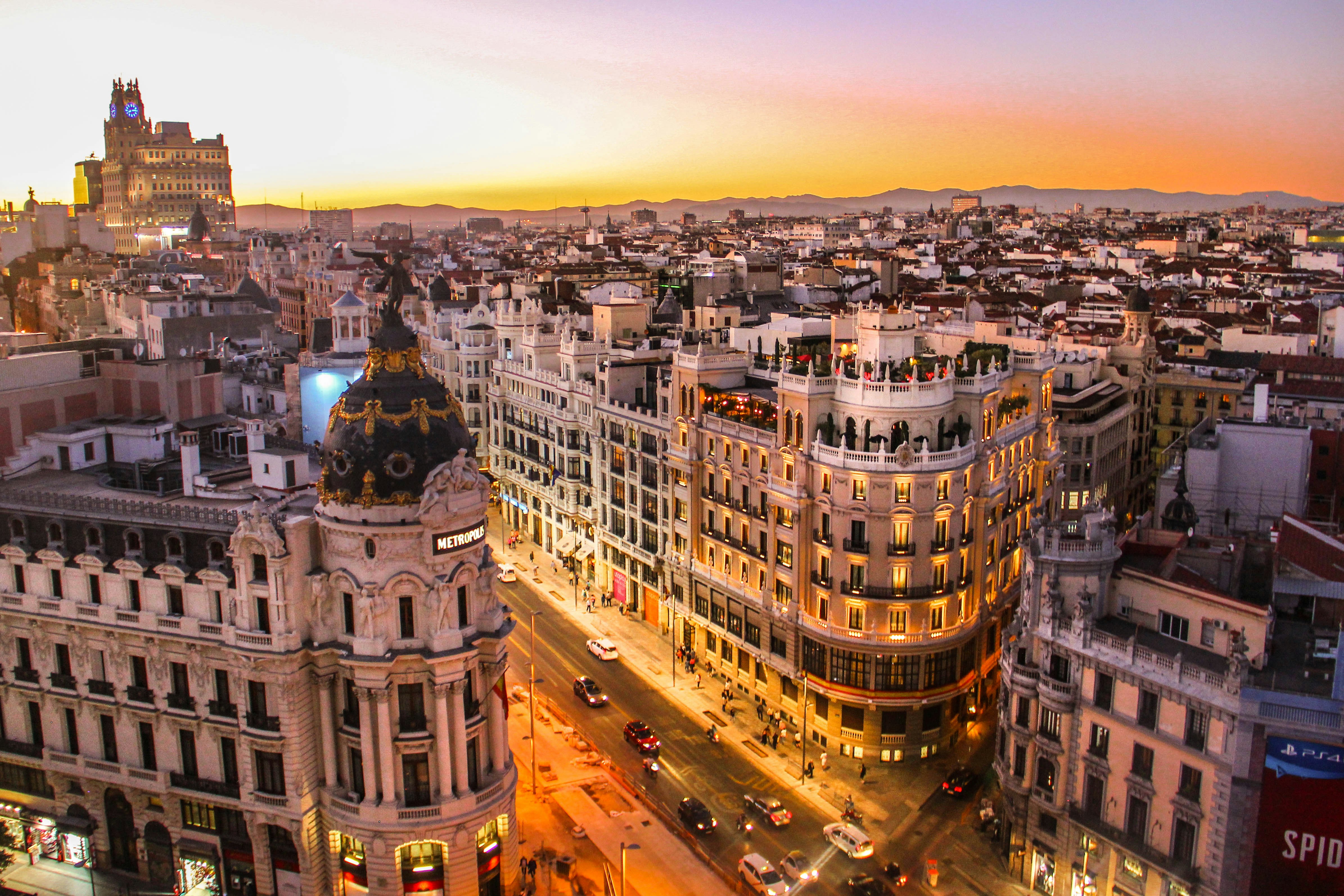 An aerial picture of Barcelona streets at sunset.